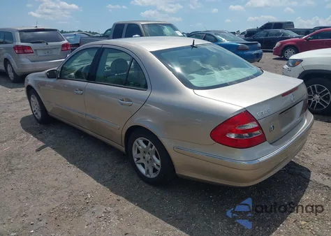 2003 Mercedes-Benz E 320 z USA, uszkodzony, nr VIN WDBUF65J43X110855